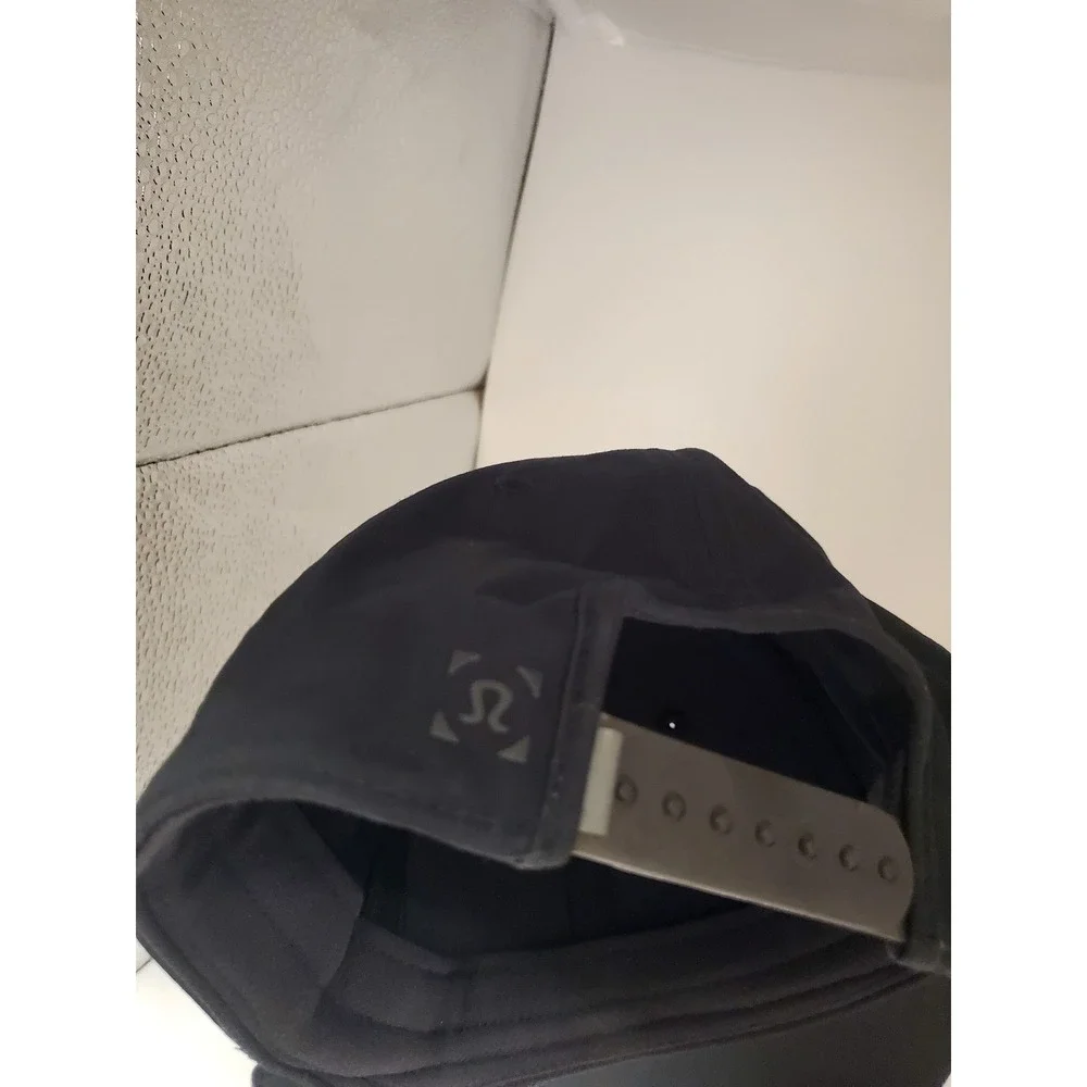 Men's Lululemon SnapBack hat cap, OSFA, Black